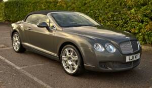 Image 20/50 of Bentley Continental GTC (2011)