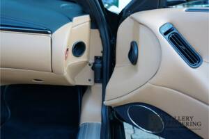 Immagine 20/50 di Aston Martin DB AR1 (2004)