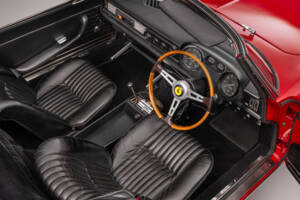 Image 17/28 of Ferrari 275 GTS (1965)