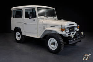 Image 7/21 de Toyota Land Cruiser FJ 40 (1981)