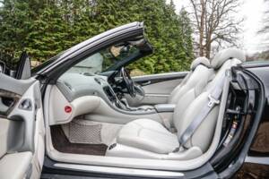 Immagine 36/46 di Mercedes-Benz SL 65 AMG (2005)