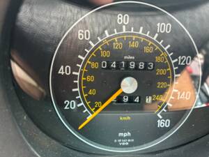 Image 8/8 de Mercedes-Benz 380 SL (1985)
