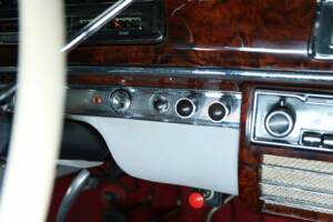 Imagen 19/50 de Mercedes-Benz 220 S (1957)