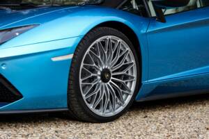Image 15/50 of Lamborghini Aventador S (2018)