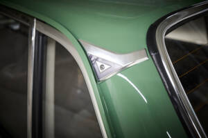 Immagine 36/98 di Volvo 244 DL (1975)