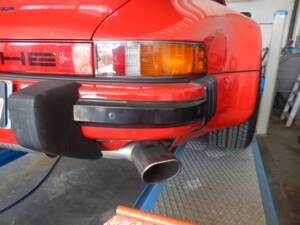 Imagen 70/85 de Porsche 911 Carrera 3.2 (1986)