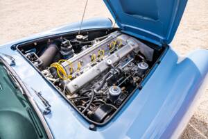 Image 33/56 of Aston Martin DB 4 (1960)