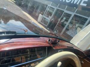 Image 11/21 de Mercedes-Benz 220 SE (1960)