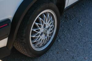 Bild 17/58 von Volkswagen Golf II GTi 1.8 (1988)
