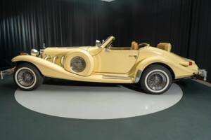 Image 5/8 of Excalibur Roadster IV (1981)