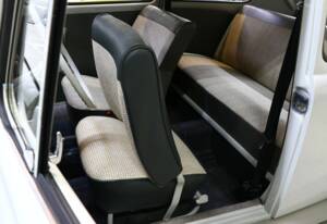 Image 24/39 of Volkswagen Escarabajo 1200 A (1965)