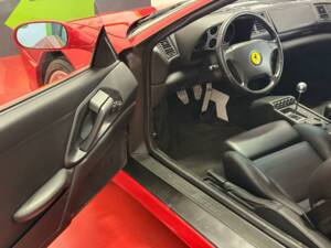 Bild 9/50 von Ferrari F 355 Berlinetta (1997)