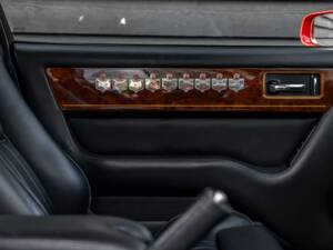 Imagen 50/58 de Aston Martin V8 Coupé (1997)