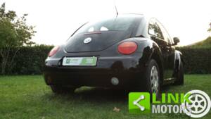 Bild 5/10 von Volkswagen New Beetle 1.9 TDI (2000)