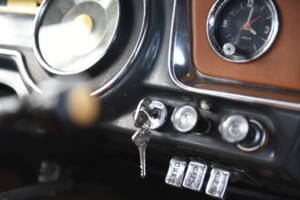 Image 13/19 of Alfa Romeo 2600 Berlina (1966)