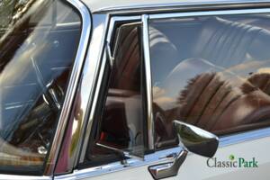 Image 36/50 of Mercedes-Benz 250 SE (1966)