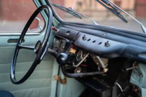 Image 36/66 of Renault R 4 Super (1962)