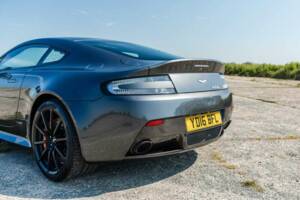 Image 17/50 de Aston Martin V12 Vantage S (2016)