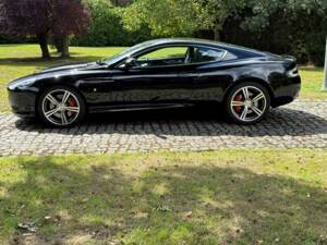 Image 14/30 of Aston Martin DB 9 (2008)