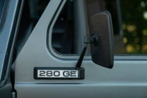 Image 34/50 de Mercedes-Benz 280 GE (SWB) (1981)