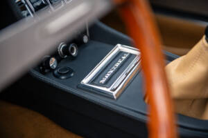 Image 17/27 of Alfa Romeo Montreal (1972)