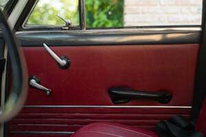 Image 27/49 of FIAT 1100 R (1966)