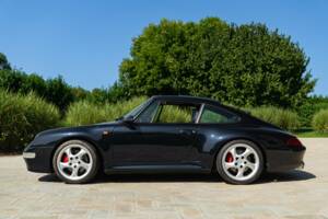 Immagine 4/50 di Porsche 911 Carrera 4S (1996)