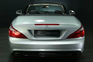Image 5/50 of Mercedes-Benz SL 500 (2015)