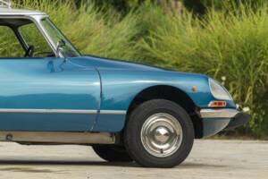 Bild 19/50 von Citroën DS 23 Break (1973)