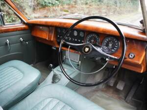 Imagen 8/18 de Jaguar Mk II 2.4 (1967)