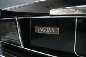 Image 33/47 of Jaguar XJ12 6.0 (1994)