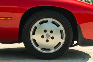 Image 18/50 of Porsche 928 S (1984)