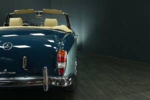 Afbeelding 36/50 van Mercedes-Benz 220 S Cabriolet (1957)