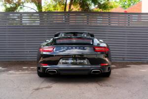 Bild 16/57 von Porsche 911 Carrera (2016)