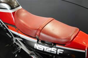 Image 40/50 of Honda NS 125F (1985)