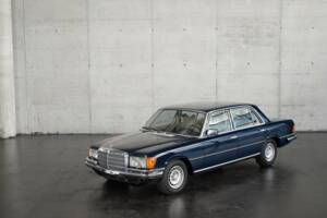 Imagen 2/50 de Mercedes-Benz 450 SEL 6,9 (1979)