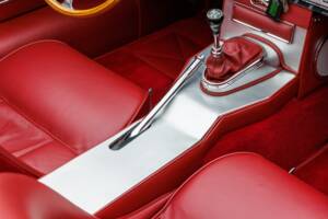 Image 27/32 of Jaguar E-Type 3.8 (1961)