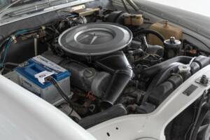 Image 36/38 of Mercedes-Benz 280 SE 3,5 (1970)