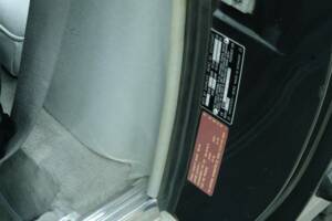 Image 36/50 de Mercedes-Benz 560 SL (1988)