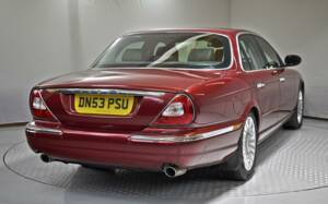 Imagen 13/50 de Jaguar XJR Super V8 (2004)