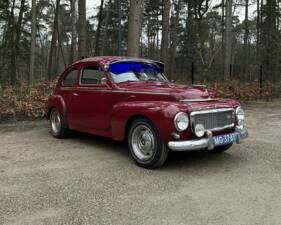 Image 2/5 of Volvo PV 544 (1962)