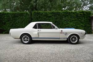 Image 11/45 of Ford Mustang 289 (1965)