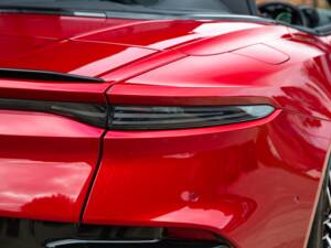 Immagine 40/84 di Aston Martin DBS 770 Ultimate Volante (2023)