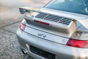Bild 18/37 von Porsche 911 GT2 (2003)