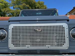 Bild 78/100 von Land Rover Defender 110 (2014)