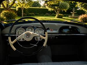 Immagine 5/17 di Alfa Romeo 1900 Super Berlina (1954)