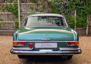 Bild 12/72 von Mercedes-Benz 280 SE 3,5 (1970)