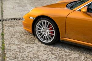 Image 15/34 de Porsche 911 Targa 4S (2008)