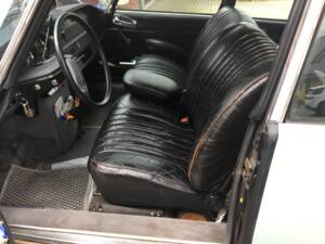 Bild 33/80 von Citroën DS 21 Pallas (1973)