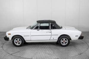 Image 48/50 of FIAT 124 Spider CS1 (1977)